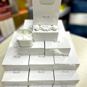 Brand New Pro5-Pro4 earbuds wireless Bluetooth